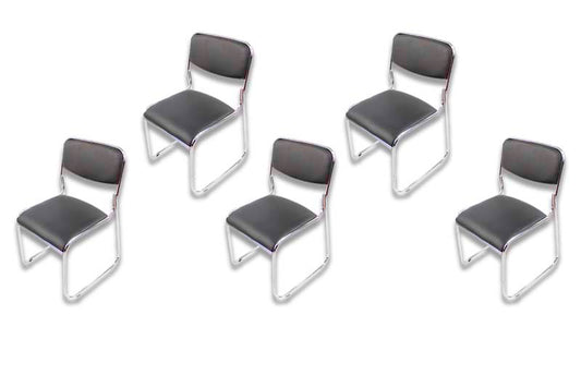 Paquete de 5 Sillas de visita MODAMOB, modelo CORVUS, asiento y respaldo de piel color negro, base de tubo de cromo, 5 pzs