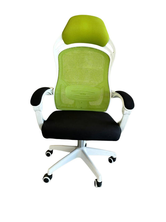 Silla Gerencial MODAMOB, modelo ORION, Respaldo tipo Mesh, Piston De Gas C3 120kg, Base Blanca Con 5 Ruedas, Color verde con negro