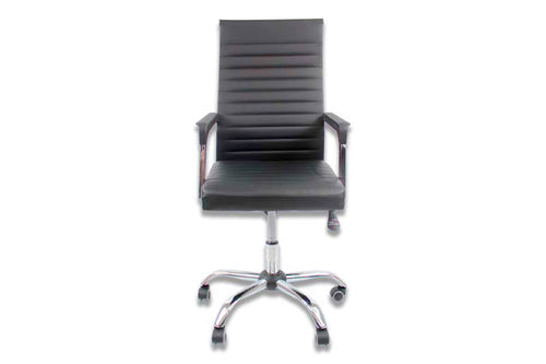 Silla gerencial MODAMOB, modelo CYGNUS, forrada en vinipiel, piston de gas C3 120Kg, reposabrazos, base metalica con 5 ruedas, color negro